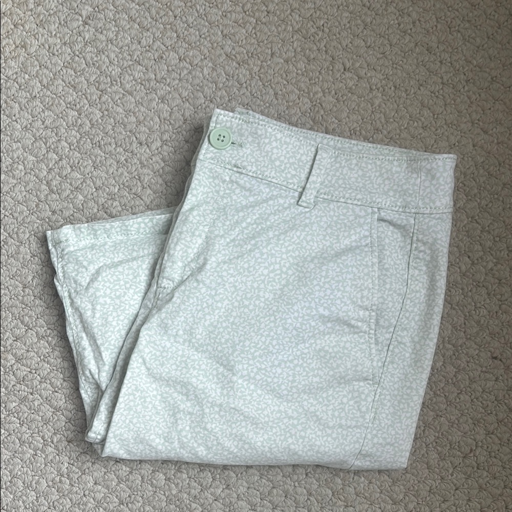 Light Green Patterned Bermuda shorts